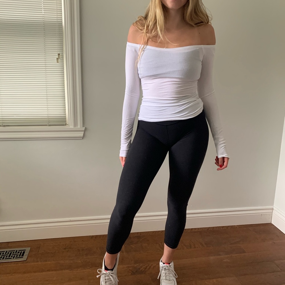 HOLLISTER long sleeve tee